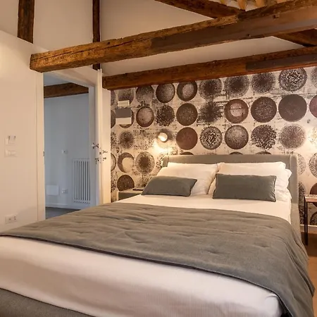Casa de hóspedes La Finestra Sulle Beccarie 2*