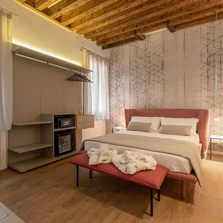 La Finestra Sulle Beccarie Casa de hóspedes 2*